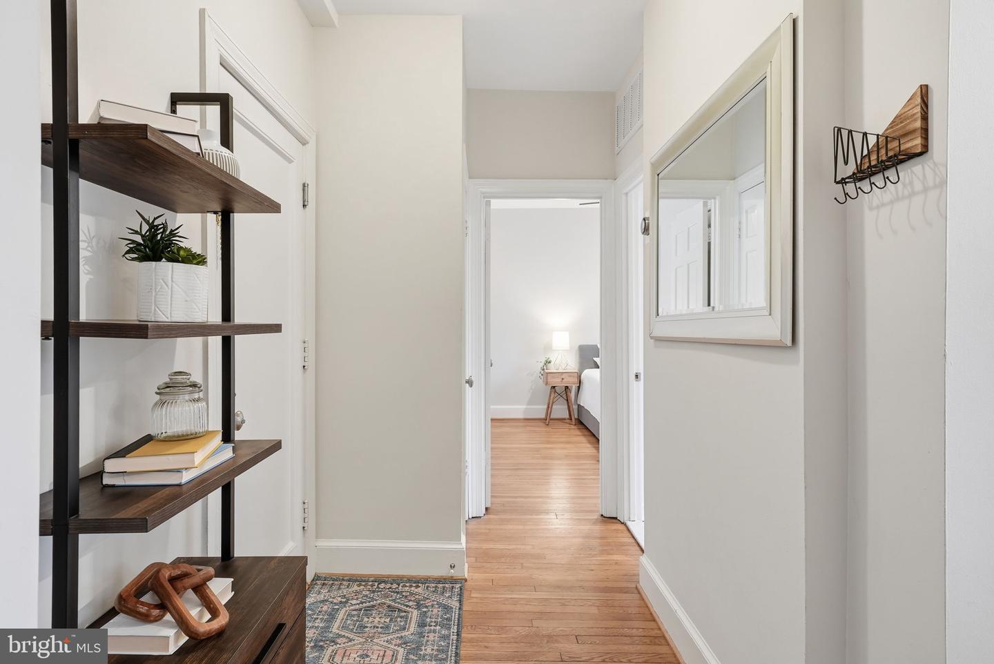 18 9TH ST NE #305, WASHINGTON, District Of Columbia 20002, 1 Bedroom Bedrooms, ,1 BathroomBathrooms,Residential,For sale,18 9TH ST NE #305,DCDC2238944 MLS # DCDC2238944