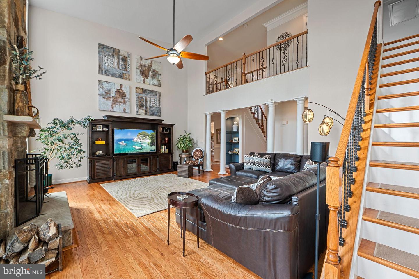 43423 MOUNTCASTLE DR, CHANTILLY, Virginia 20152, 4 Bedrooms Bedrooms, 23 Rooms Rooms,4 BathroomsBathrooms,Residential,For sale,43423 MOUNTCASTLE DR,VALO2113122 MLS # VALO2113122