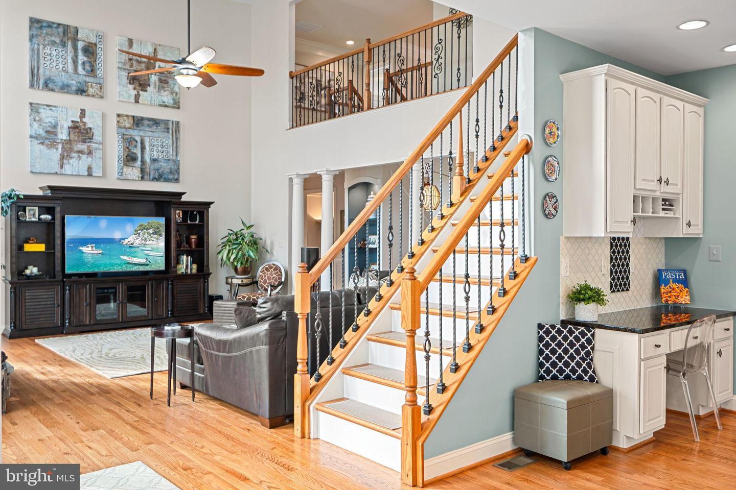 43423 MOUNTCASTLE DR, CHANTILLY, Virginia 20152, 4 Bedrooms Bedrooms, 23 Rooms Rooms,4 BathroomsBathrooms,Residential,For sale,43423 MOUNTCASTLE DR,VALO2113122 MLS # VALO2113122