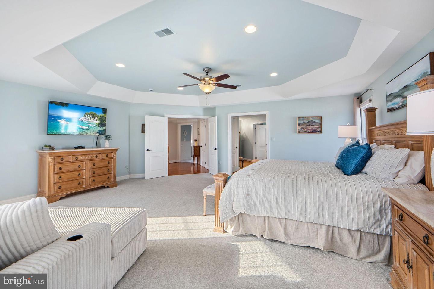 43423 MOUNTCASTLE DR, CHANTILLY, Virginia 20152, 4 Bedrooms Bedrooms, 23 Rooms Rooms,4 BathroomsBathrooms,Residential,For sale,43423 MOUNTCASTLE DR,VALO2113122 MLS # VALO2113122