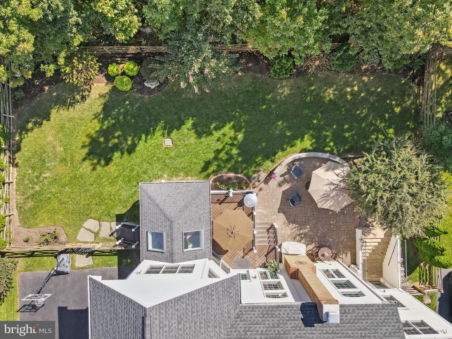 43423 MOUNTCASTLE DR, CHANTILLY, Virginia 20152, 4 Bedrooms Bedrooms, 23 Rooms Rooms,4 BathroomsBathrooms,Residential,For sale,43423 MOUNTCASTLE DR,VALO2113122 MLS # VALO2113122