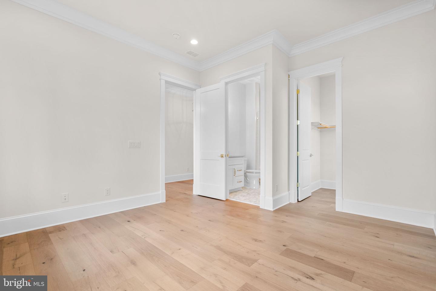 14611 HUBER PL, WATERFORD, Virginia 20197, 5 Bedrooms Bedrooms, ,4 BathroomsBathrooms,Residential,For sale,14611 HUBER PL,VALO2113186 MLS # VALO2113186