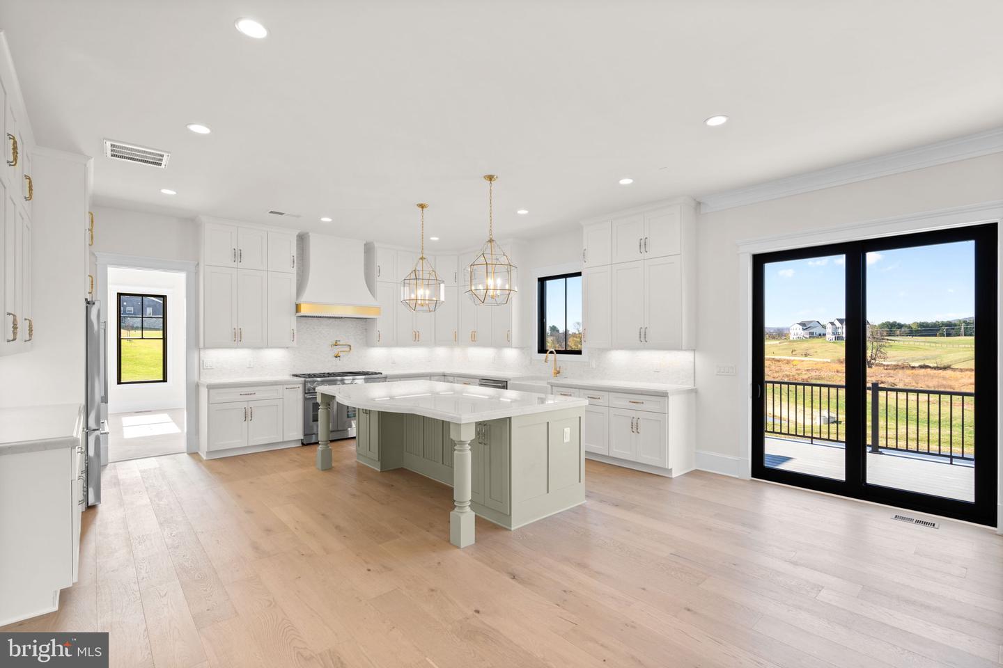 14611 HUBER PL, WATERFORD, Virginia 20197, 5 Bedrooms Bedrooms, ,4 BathroomsBathrooms,Residential,For sale,14611 HUBER PL,VALO2113186 MLS # VALO2113186