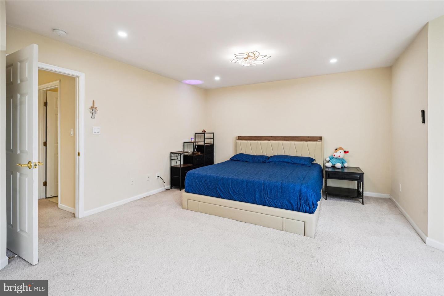 11741 BARROWS LN, WOODBRIDGE, Virginia 22192, 4 Bedrooms Bedrooms, 8 Rooms Rooms,3 BathroomsBathrooms,Residential,For sale,11741 BARROWS LN,VAPW2109798 MLS # VAPW2109798