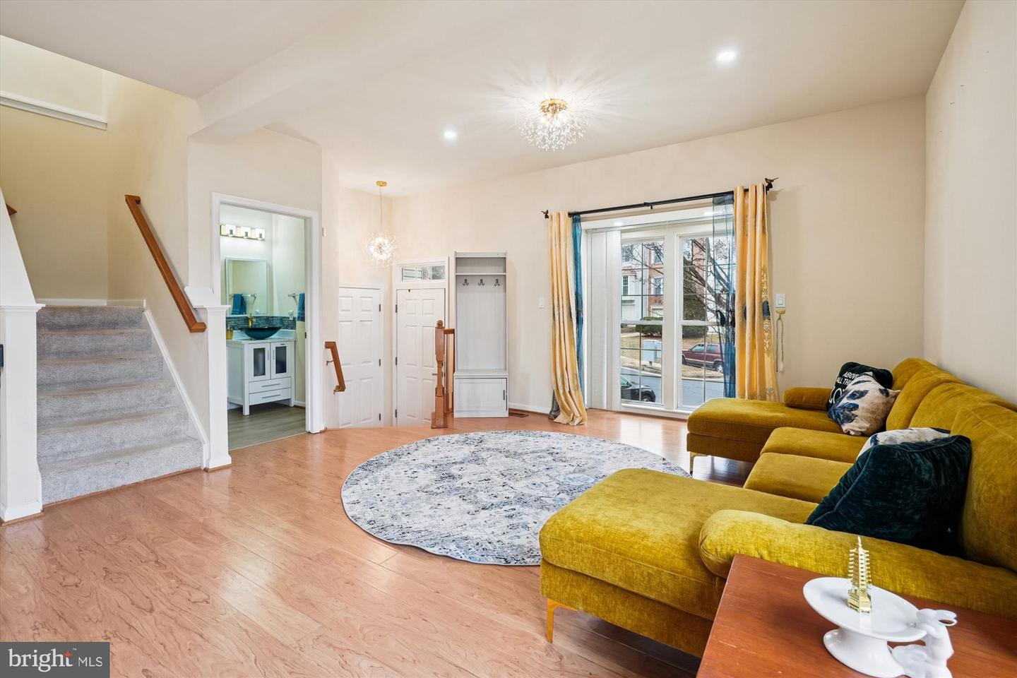 11741 BARROWS LN, WOODBRIDGE, Virginia 22192, 4 Bedrooms Bedrooms, 8 Rooms Rooms,3 BathroomsBathrooms,Residential,For sale,11741 BARROWS LN,VAPW2109798 MLS # VAPW2109798