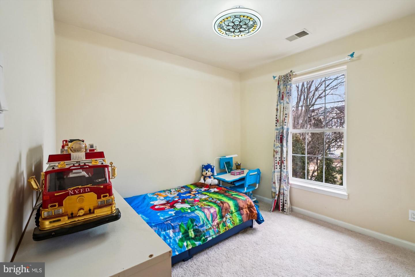 11741 BARROWS LN, WOODBRIDGE, Virginia 22192, 4 Bedrooms Bedrooms, 8 Rooms Rooms,3 BathroomsBathrooms,Residential,For sale,11741 BARROWS LN,VAPW2109798 MLS # VAPW2109798