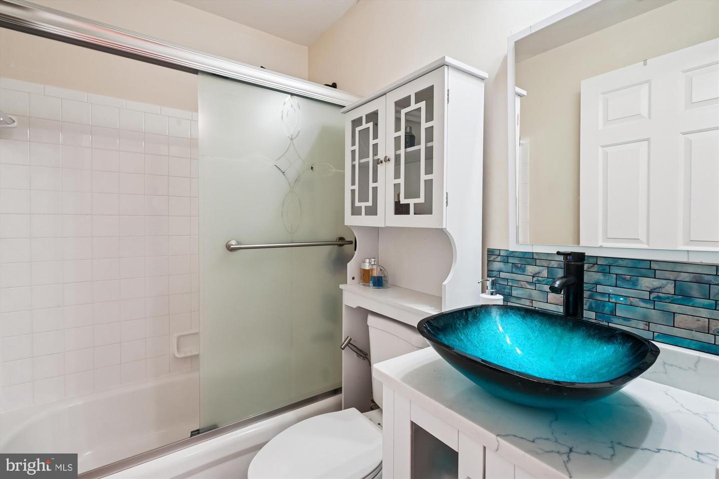 11741 BARROWS LN, WOODBRIDGE, Virginia 22192, 4 Bedrooms Bedrooms, 8 Rooms Rooms,3 BathroomsBathrooms,Residential,For sale,11741 BARROWS LN,VAPW2109798 MLS # VAPW2109798