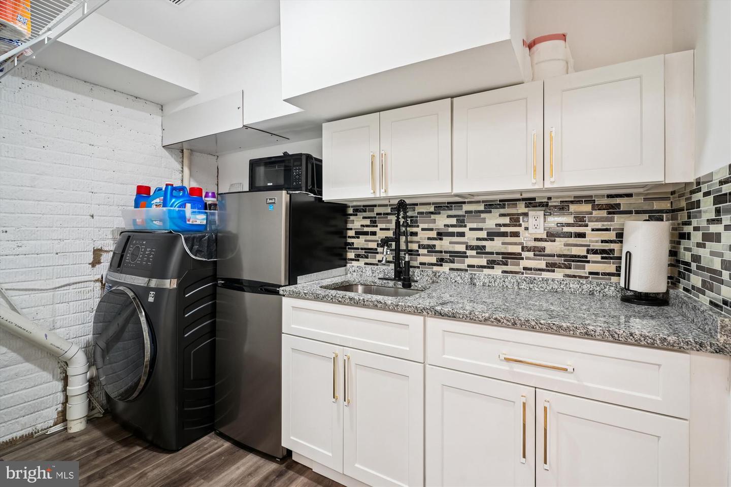 11741 BARROWS LN, WOODBRIDGE, Virginia 22192, 4 Bedrooms Bedrooms, 8 Rooms Rooms,3 BathroomsBathrooms,Residential,For sale,11741 BARROWS LN,VAPW2109798 MLS # VAPW2109798