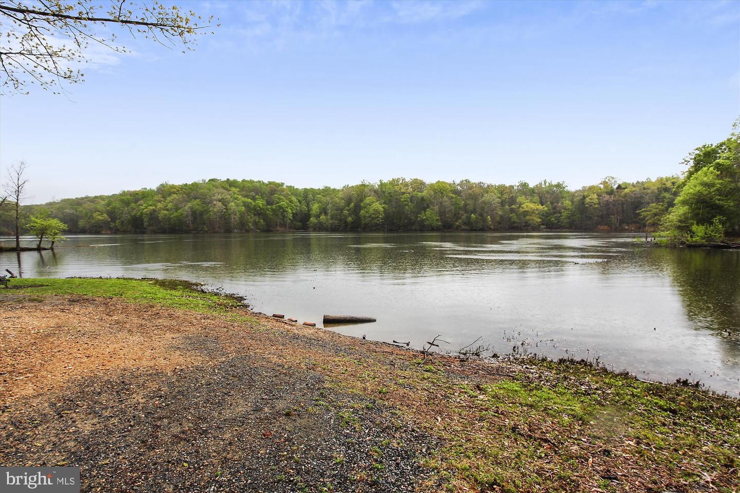 11741 BARROWS LN, WOODBRIDGE, Virginia 22192, 4 Bedrooms Bedrooms, 8 Rooms Rooms,3 BathroomsBathrooms,Residential,For sale,11741 BARROWS LN,VAPW2109798 MLS # VAPW2109798