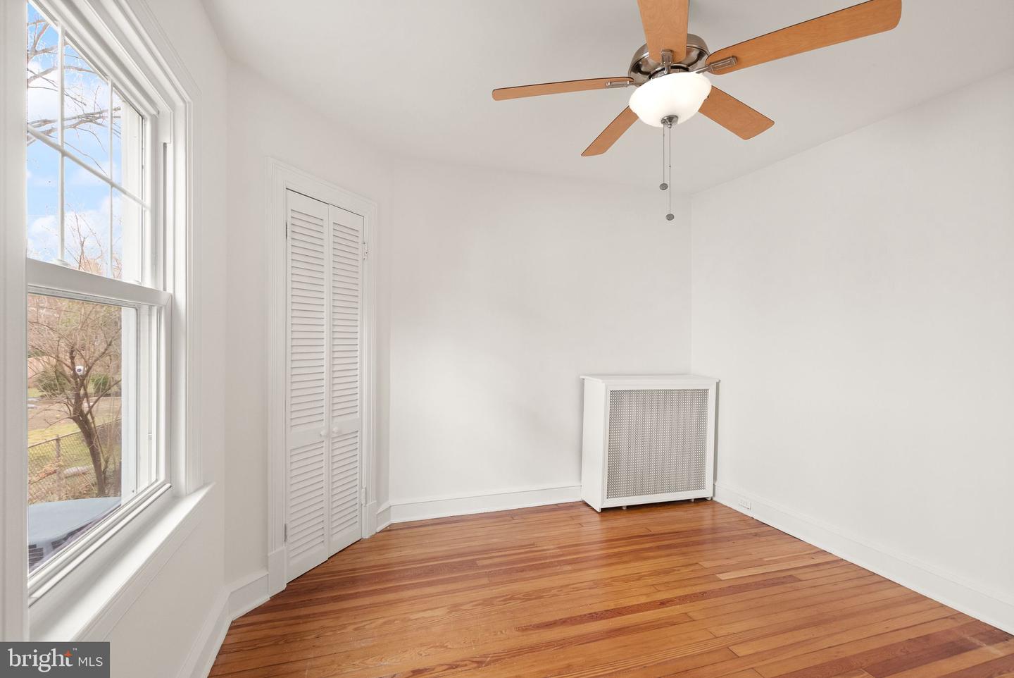 724 25TH ST S, ARLINGTON, Virginia 22202, 4 Bedrooms Bedrooms, ,2 BathroomsBathrooms,Residential,For sale,724 25TH ST S,VAAR2067238 MLS # VAAR2067238