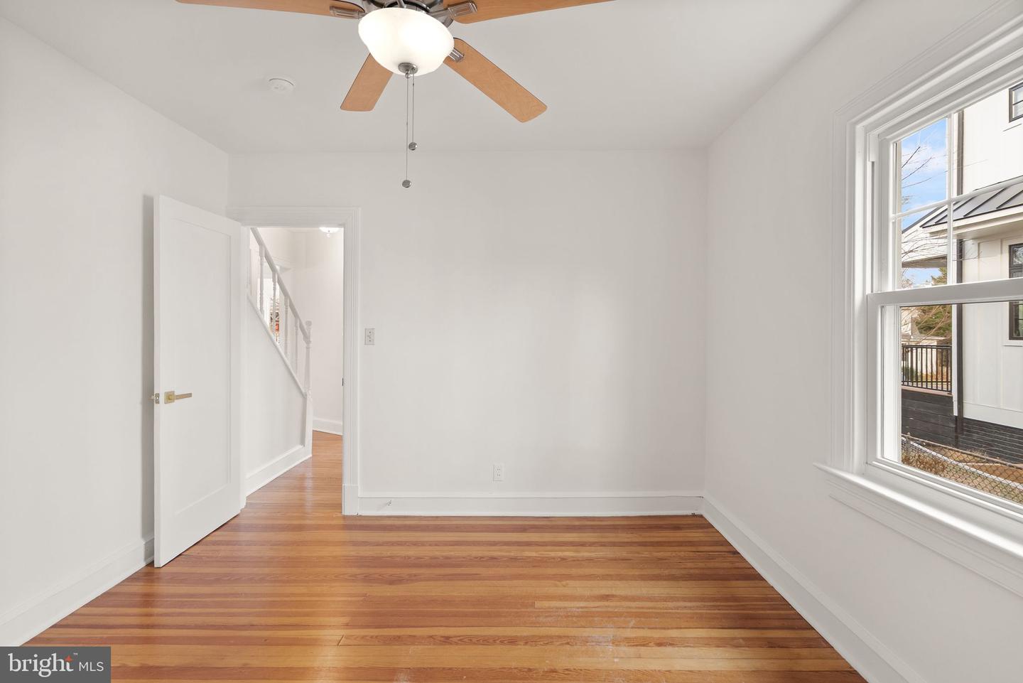 724 25TH ST S, ARLINGTON, Virginia 22202, 4 Bedrooms Bedrooms, ,2 BathroomsBathrooms,Residential,For sale,724 25TH ST S,VAAR2067238 MLS # VAAR2067238