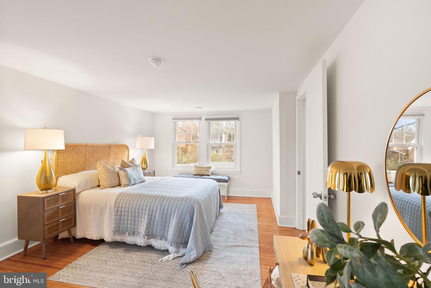 724 25TH ST S, ARLINGTON, Virginia 22202, 4 Bedrooms Bedrooms, ,2 BathroomsBathrooms,Residential,For sale,724 25TH ST S,VAAR2067238 MLS # VAAR2067238