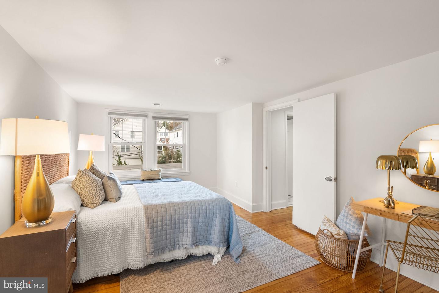 724 25TH ST S, ARLINGTON, Virginia 22202, 4 Bedrooms Bedrooms, ,2 BathroomsBathrooms,Residential,For sale,724 25TH ST S,VAAR2067238 MLS # VAAR2067238