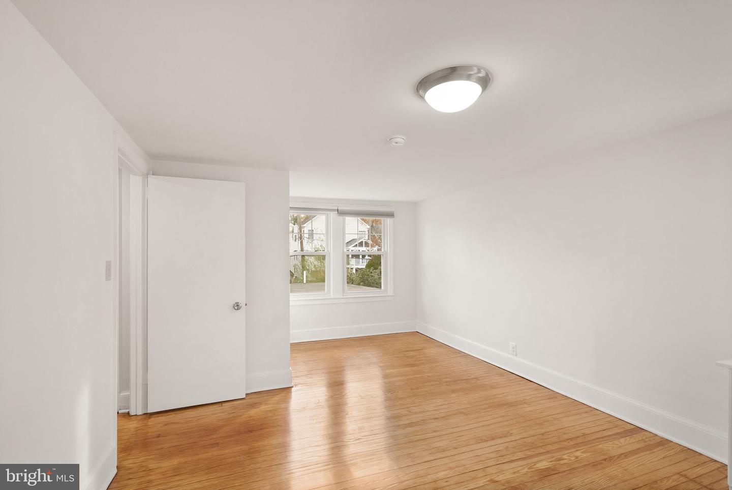 724 25TH ST S, ARLINGTON, Virginia 22202, 4 Bedrooms Bedrooms, ,2 BathroomsBathrooms,Residential,For sale,724 25TH ST S,VAAR2067238 MLS # VAAR2067238