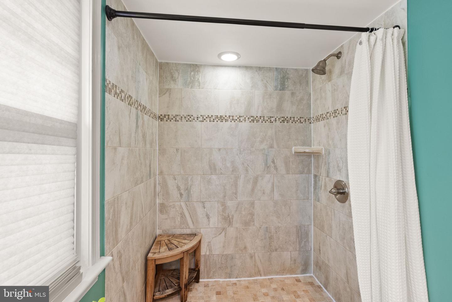 724 25TH ST S, ARLINGTON, Virginia 22202, 4 Bedrooms Bedrooms, ,2 BathroomsBathrooms,Residential,For sale,724 25TH ST S,VAAR2067238 MLS # VAAR2067238