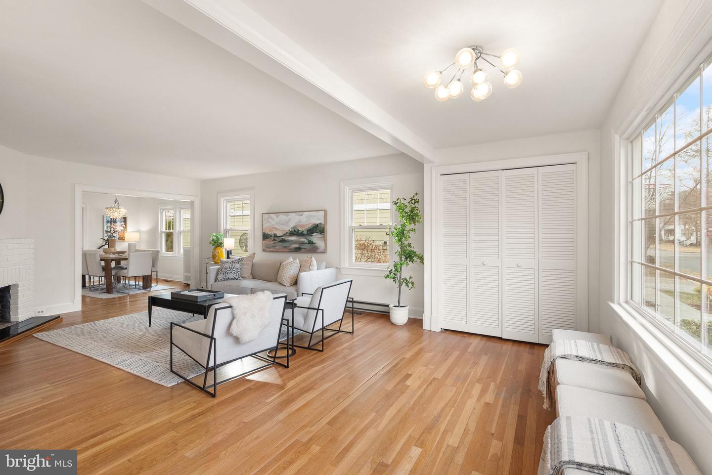 724 25TH ST S, ARLINGTON, Virginia 22202, 4 Bedrooms Bedrooms, ,2 BathroomsBathrooms,Residential,For sale,724 25TH ST S,VAAR2067238 MLS # VAAR2067238