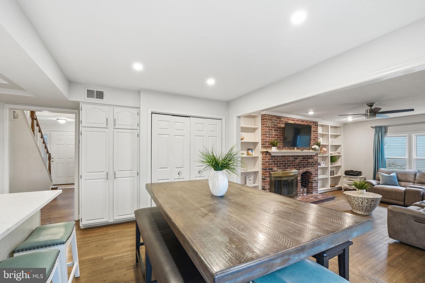 14367 N SLOPE ST, CENTREVILLE, Virginia 20120, 4 Bedrooms Bedrooms, 15 Rooms Rooms,3 BathroomsBathrooms,Residential,For sale,14367 N SLOPE ST,VAFX2283786 MLS # VAFX2283786