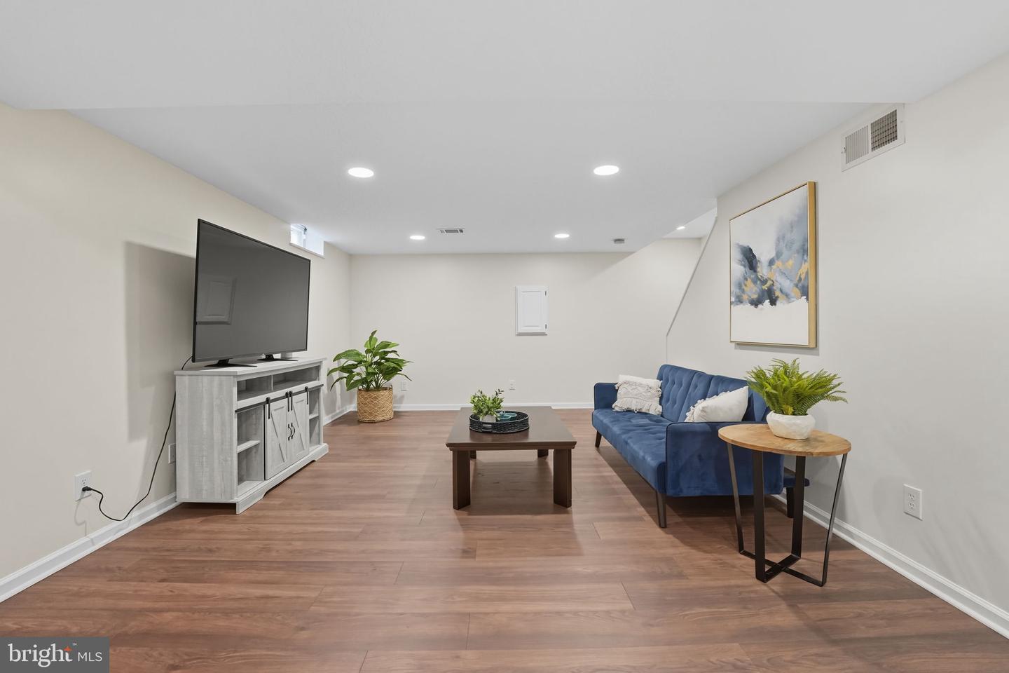 14367 N SLOPE ST, CENTREVILLE, Virginia 20120, 4 Bedrooms Bedrooms, 15 Rooms Rooms,3 BathroomsBathrooms,Residential,For sale,14367 N SLOPE ST,VAFX2283786 MLS # VAFX2283786