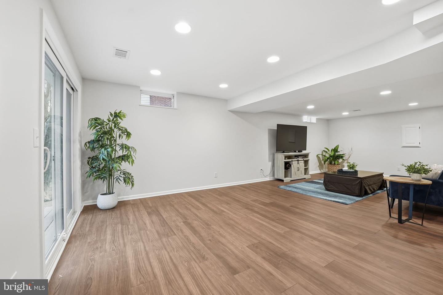 14367 N SLOPE ST, CENTREVILLE, Virginia 20120, 4 Bedrooms Bedrooms, 15 Rooms Rooms,3 BathroomsBathrooms,Residential,For sale,14367 N SLOPE ST,VAFX2283786 MLS # VAFX2283786