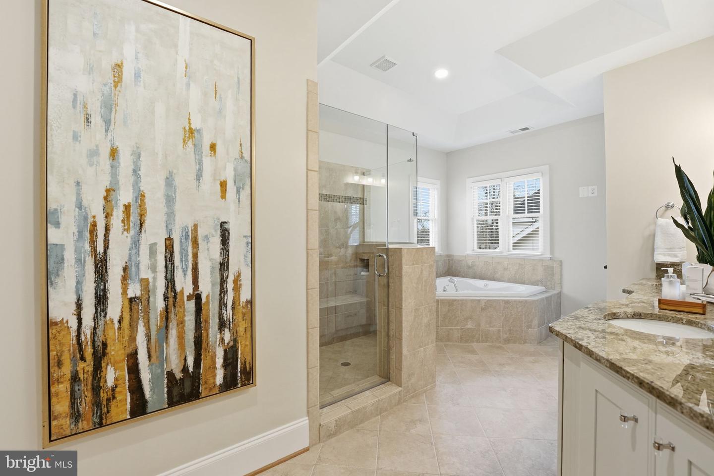 6607 31ST ST N, ARLINGTON, Virginia 22213, 5 Bedrooms Bedrooms, ,4 BathroomsBathrooms,Residential,For sale,6607 31ST ST N,VAAR2067268 MLS # VAAR2067268