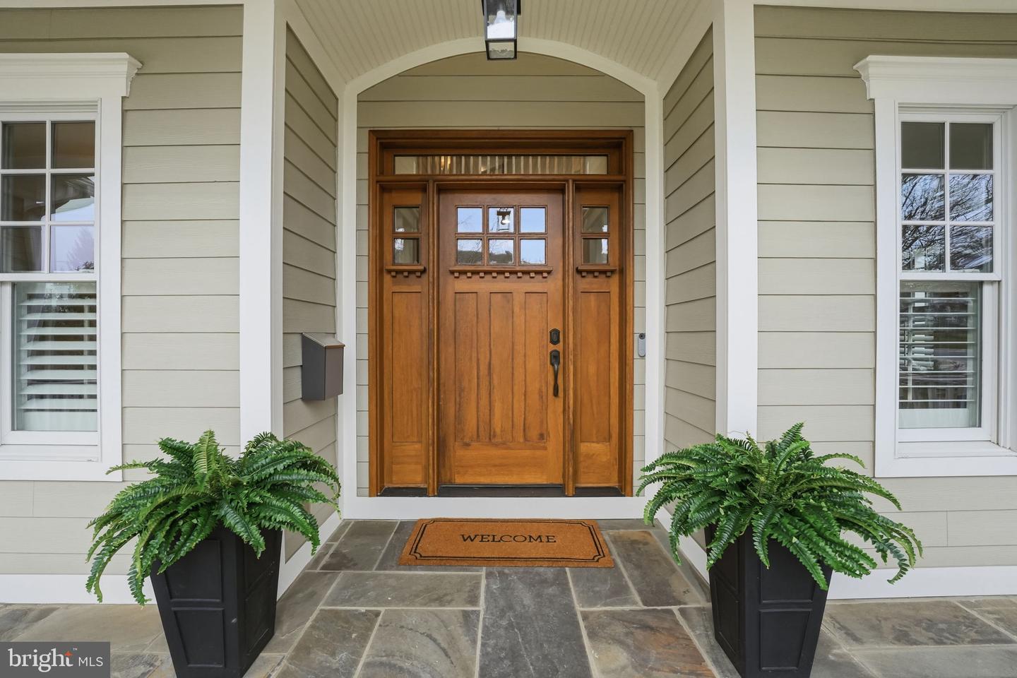 6607 31ST ST N, ARLINGTON, Virginia 22213, 5 Bedrooms Bedrooms, ,4 BathroomsBathrooms,Residential,For sale,6607 31ST ST N,VAAR2067268 MLS # VAAR2067268