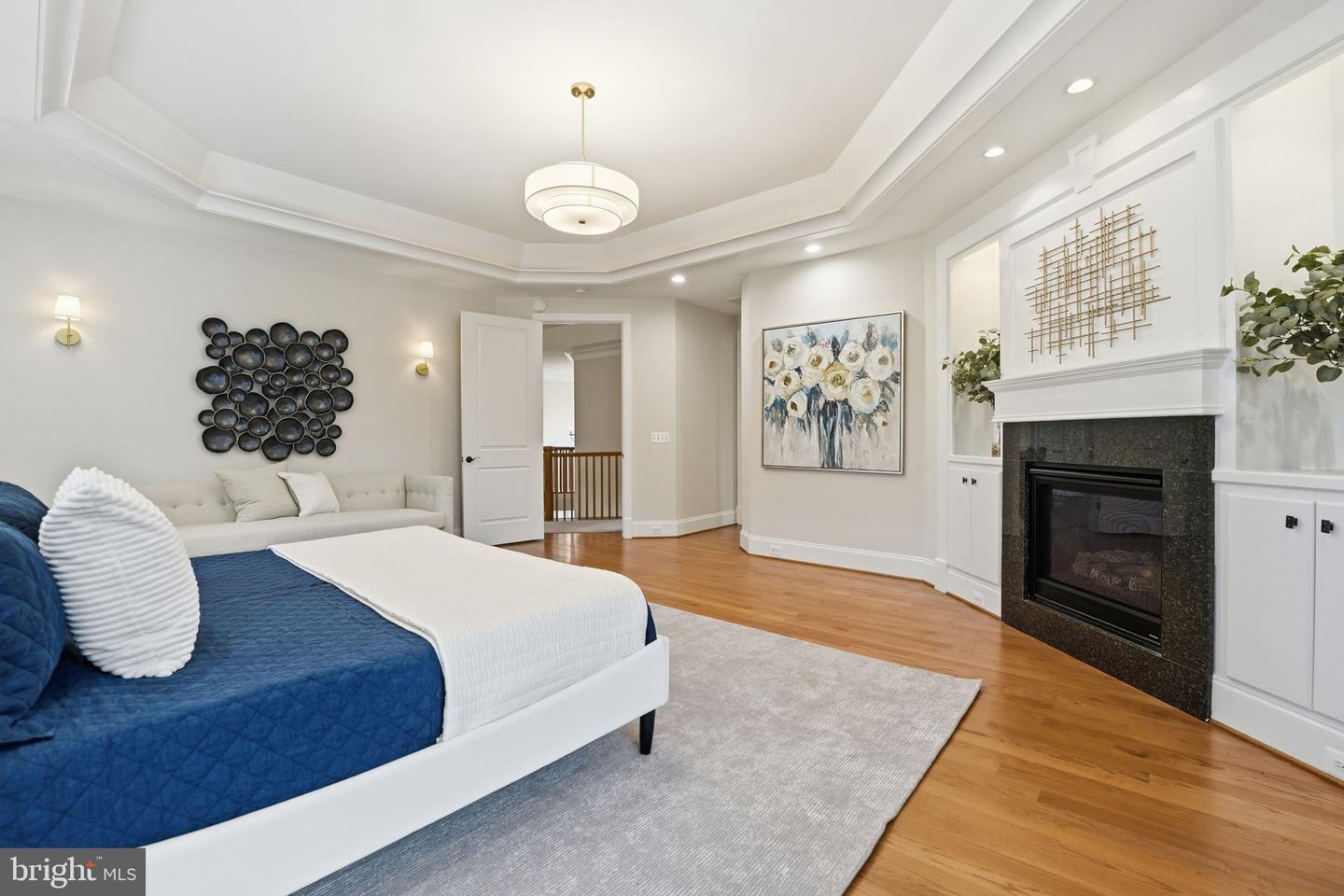 6607 31ST ST N, ARLINGTON, Virginia 22213, 5 Bedrooms Bedrooms, ,4 BathroomsBathrooms,Residential,For sale,6607 31ST ST N,VAAR2067268 MLS # VAAR2067268