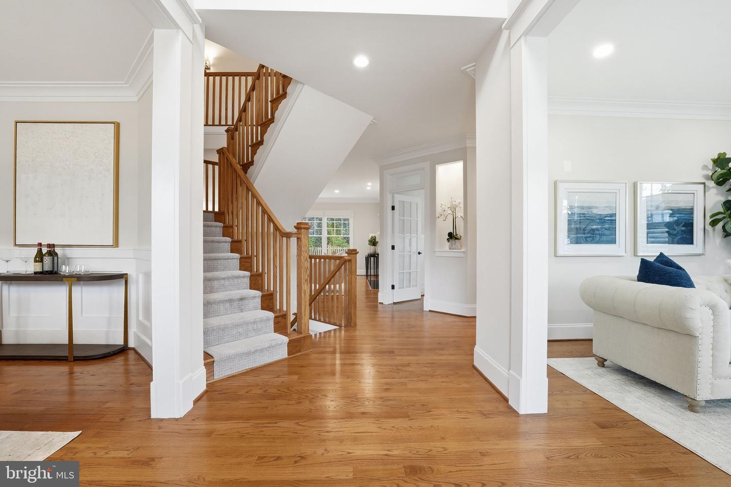 6607 31ST ST N, ARLINGTON, Virginia 22213, 5 Bedrooms Bedrooms, ,4 BathroomsBathrooms,Residential,For sale,6607 31ST ST N,VAAR2067268 MLS # VAAR2067268