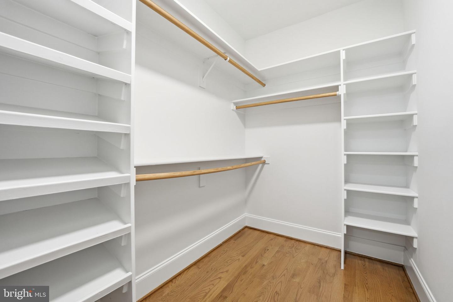 6607 31ST ST N, ARLINGTON, Virginia 22213, 5 Bedrooms Bedrooms, ,4 BathroomsBathrooms,Residential,For sale,6607 31ST ST N,VAAR2067268 MLS # VAAR2067268