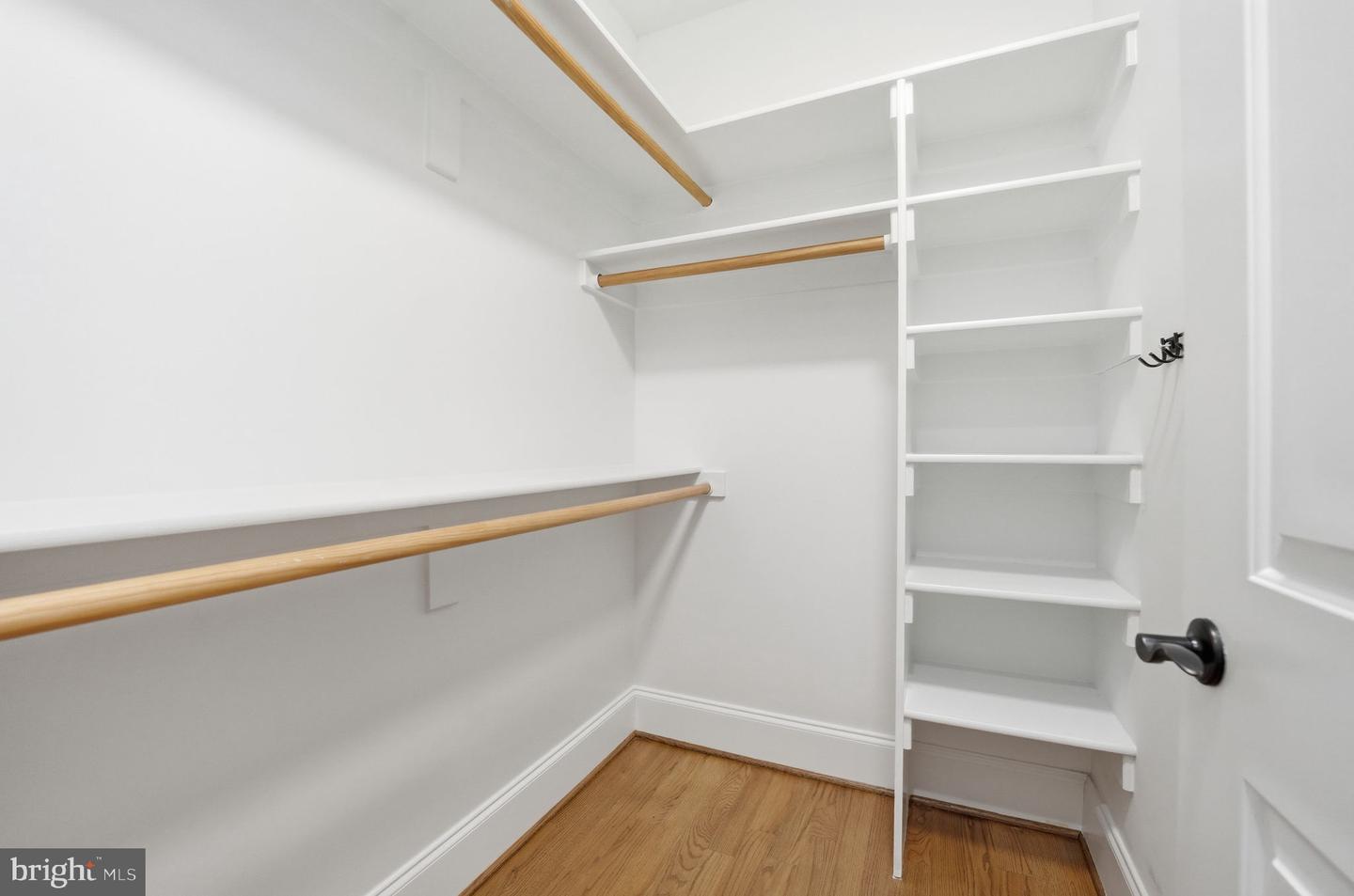 6607 31ST ST N, ARLINGTON, Virginia 22213, 5 Bedrooms Bedrooms, ,4 BathroomsBathrooms,Residential,For sale,6607 31ST ST N,VAAR2067268 MLS # VAAR2067268