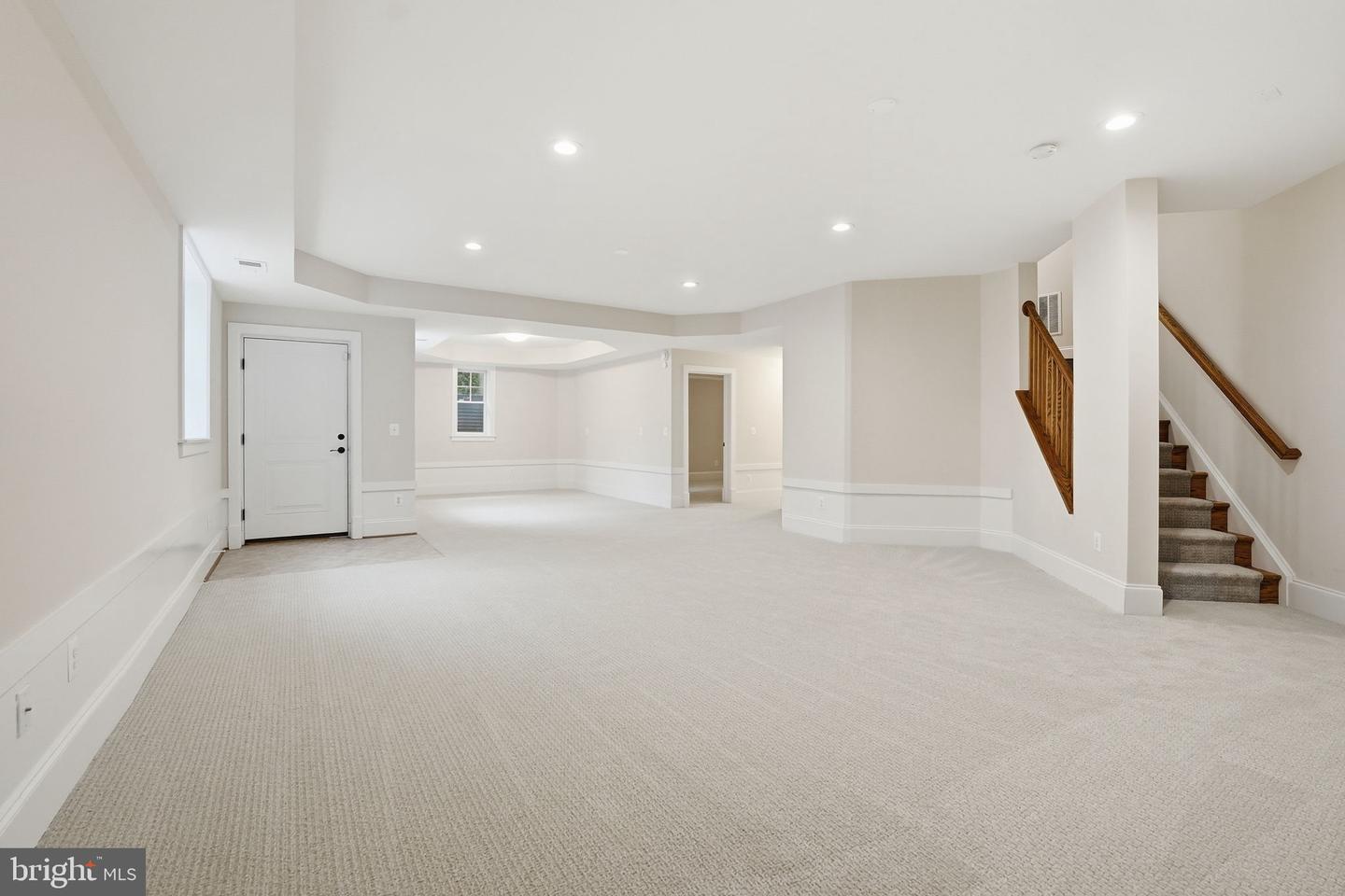 6607 31ST ST N, ARLINGTON, Virginia 22213, 5 Bedrooms Bedrooms, ,4 BathroomsBathrooms,Residential,For sale,6607 31ST ST N,VAAR2067268 MLS # VAAR2067268