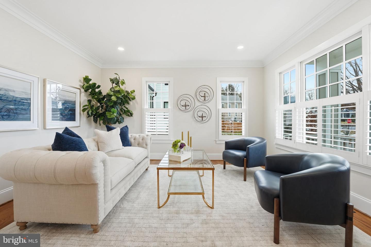 6607 31ST ST N, ARLINGTON, Virginia 22213, 5 Bedrooms Bedrooms, ,4 BathroomsBathrooms,Residential,For sale,6607 31ST ST N,VAAR2067268 MLS # VAAR2067268