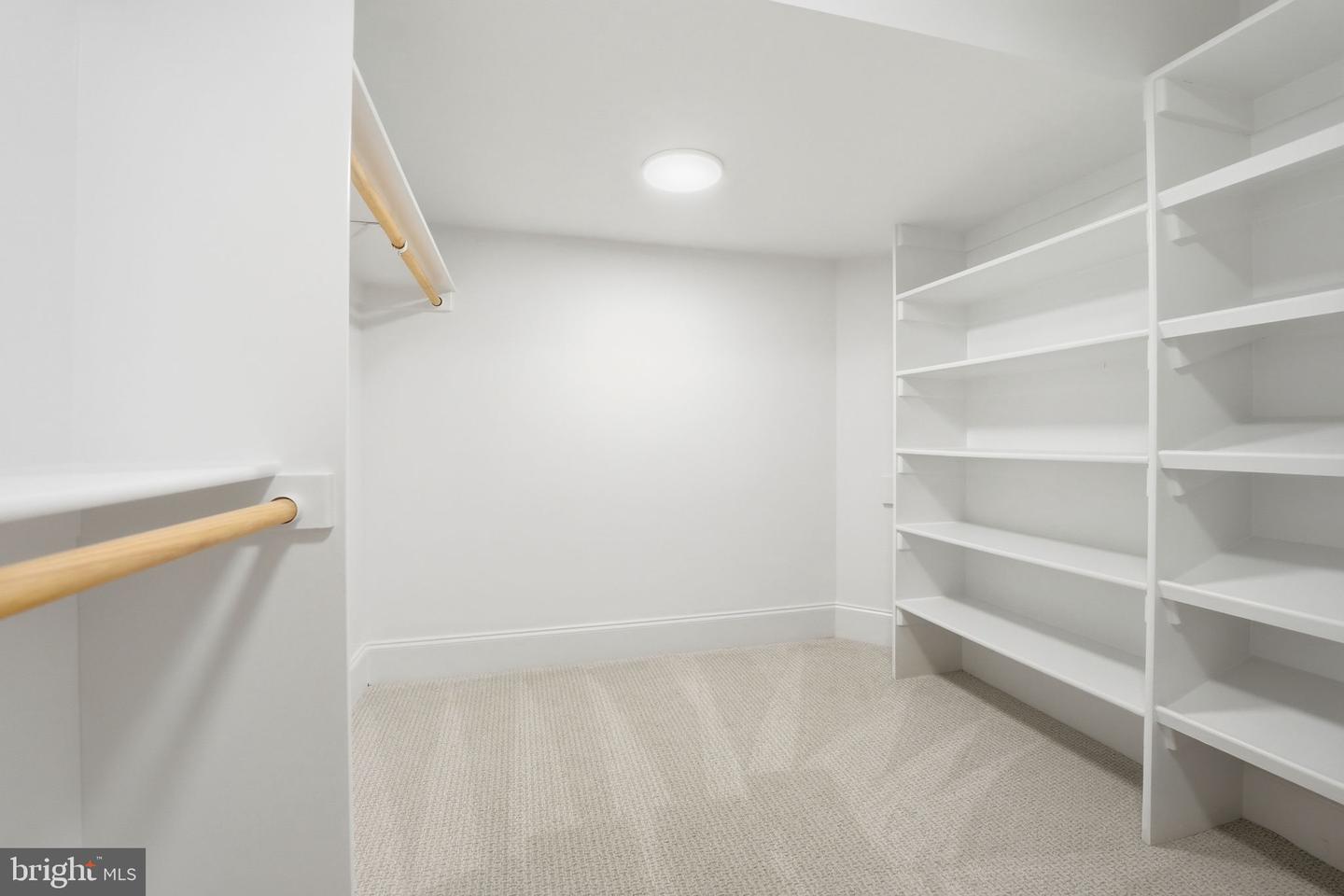 6607 31ST ST N, ARLINGTON, Virginia 22213, 5 Bedrooms Bedrooms, ,4 BathroomsBathrooms,Residential,For sale,6607 31ST ST N,VAAR2067268 MLS # VAAR2067268