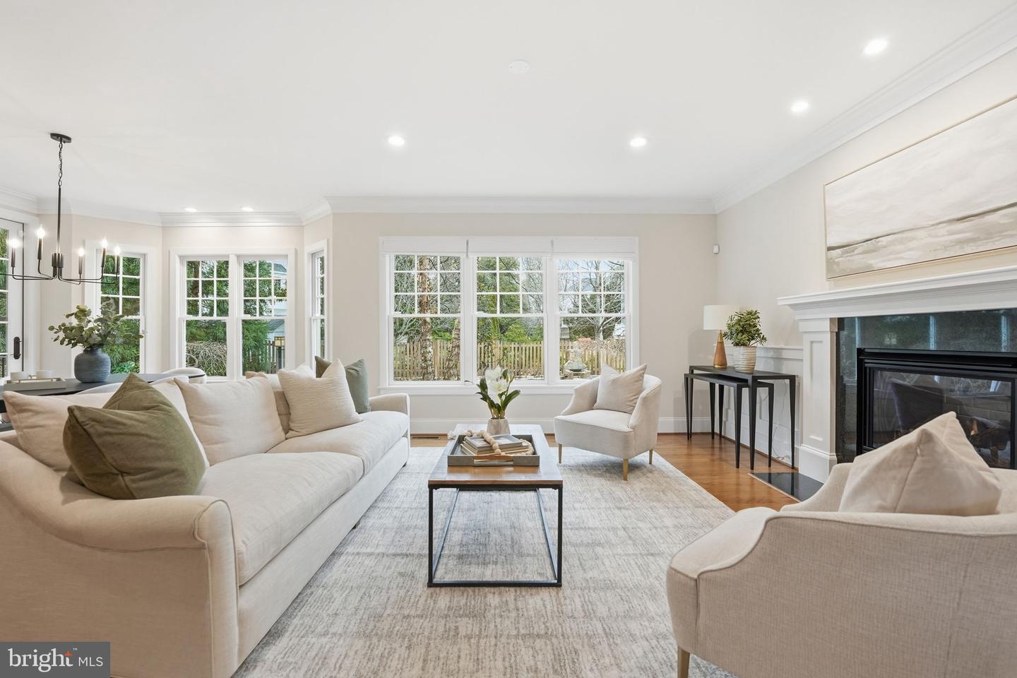 6607 31ST ST N, ARLINGTON, Virginia 22213, 5 Bedrooms Bedrooms, ,4 BathroomsBathrooms,Residential,For sale,6607 31ST ST N,VAAR2067268 MLS # VAAR2067268