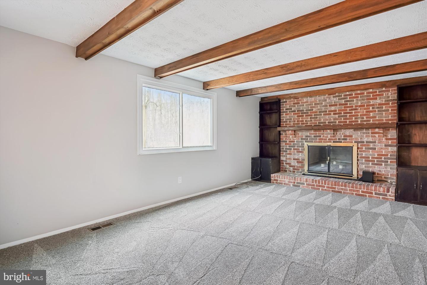 135 APPLEGATE DR, STERLING, Virginia 20164, 4 Bedrooms Bedrooms, ,2 BathroomsBathrooms,Residential,For sale,135 APPLEGATE DR,VALO2113300 MLS # VALO2113300