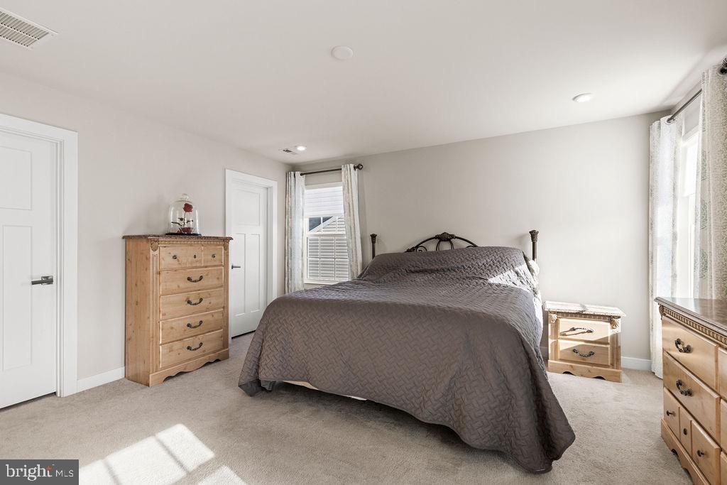 5428 HOLLEY OAK LN, FREDERICKSBURG, Virginia 22407, 4 Bedrooms Bedrooms, 8 Rooms Rooms,3 BathroomsBathrooms,Residential,For sale,5428 HOLLEY OAK LN,VASP2038400 MLS # VASP2038400