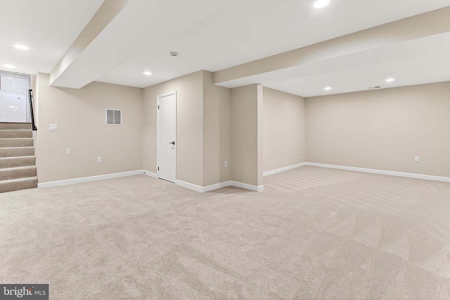 8011 LYNNFIELD DR, ALEXANDRIA, Virginia 22306, 5 Bedrooms Bedrooms, ,3 BathroomsBathrooms,Residential,For sale,8011 LYNNFIELD DR,VAFX2284078 MLS # VAFX2284078