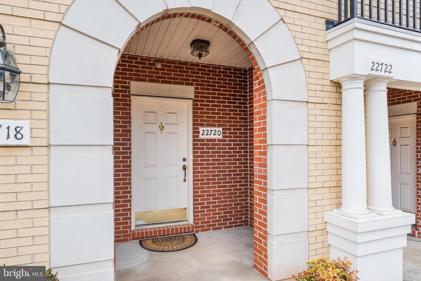 22720 FERNCREST TER, BRAMBLETON, Virginia 20148, 3 Bedrooms Bedrooms, 11 Rooms Rooms,2 BathroomsBathrooms,Residential,For sale,22720 FERNCREST TER,VALO2113360 MLS # VALO2113360