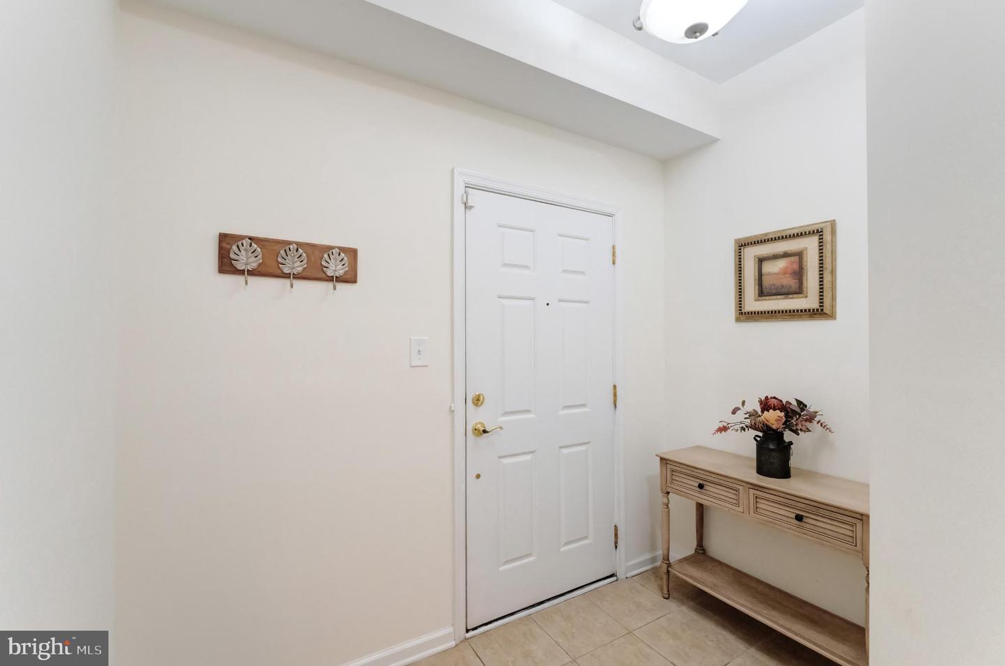 22720 FERNCREST TER, BRAMBLETON, Virginia 20148, 3 Bedrooms Bedrooms, 11 Rooms Rooms,2 BathroomsBathrooms,Residential,For sale,22720 FERNCREST TER,VALO2113360 MLS # VALO2113360