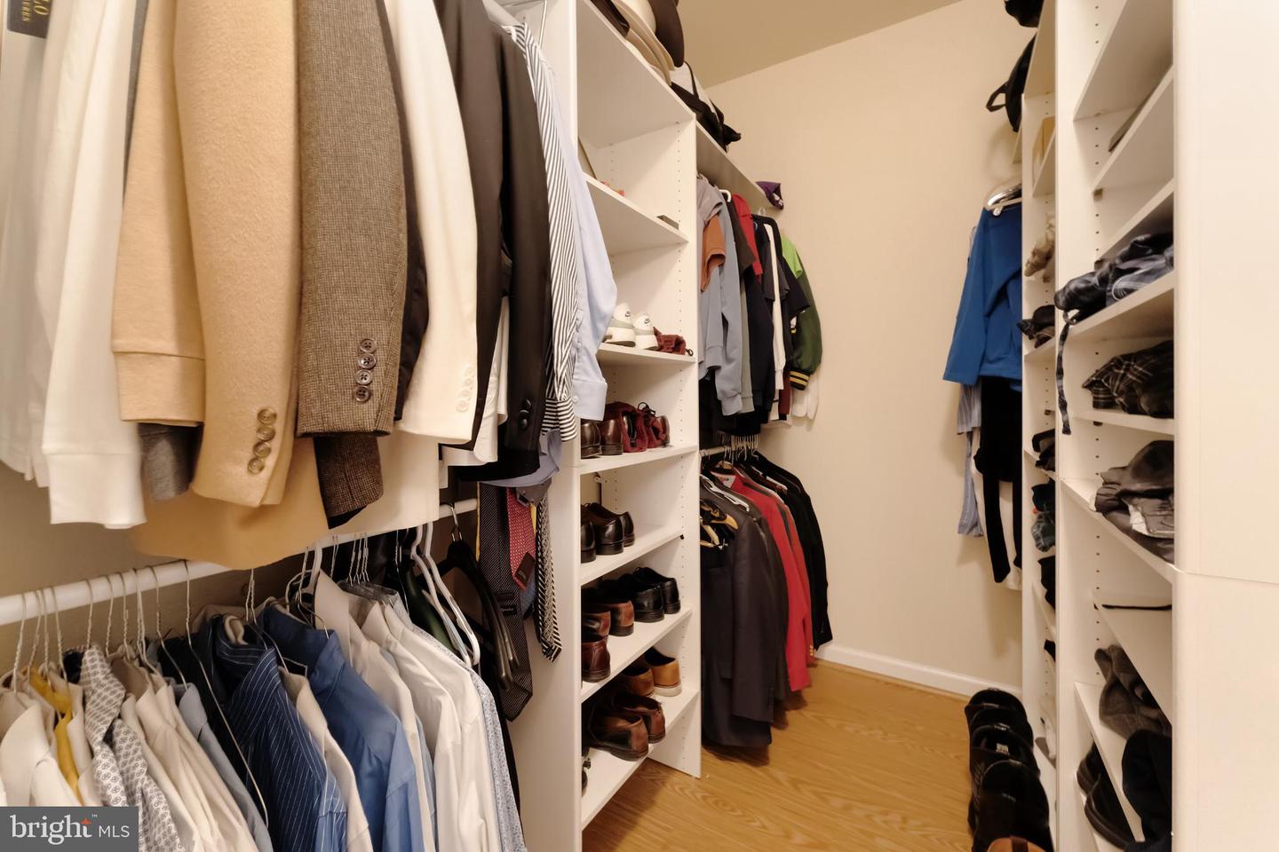 22720 FERNCREST TER, BRAMBLETON, Virginia 20148, 3 Bedrooms Bedrooms, 11 Rooms Rooms,2 BathroomsBathrooms,Residential,For sale,22720 FERNCREST TER,VALO2113360 MLS # VALO2113360