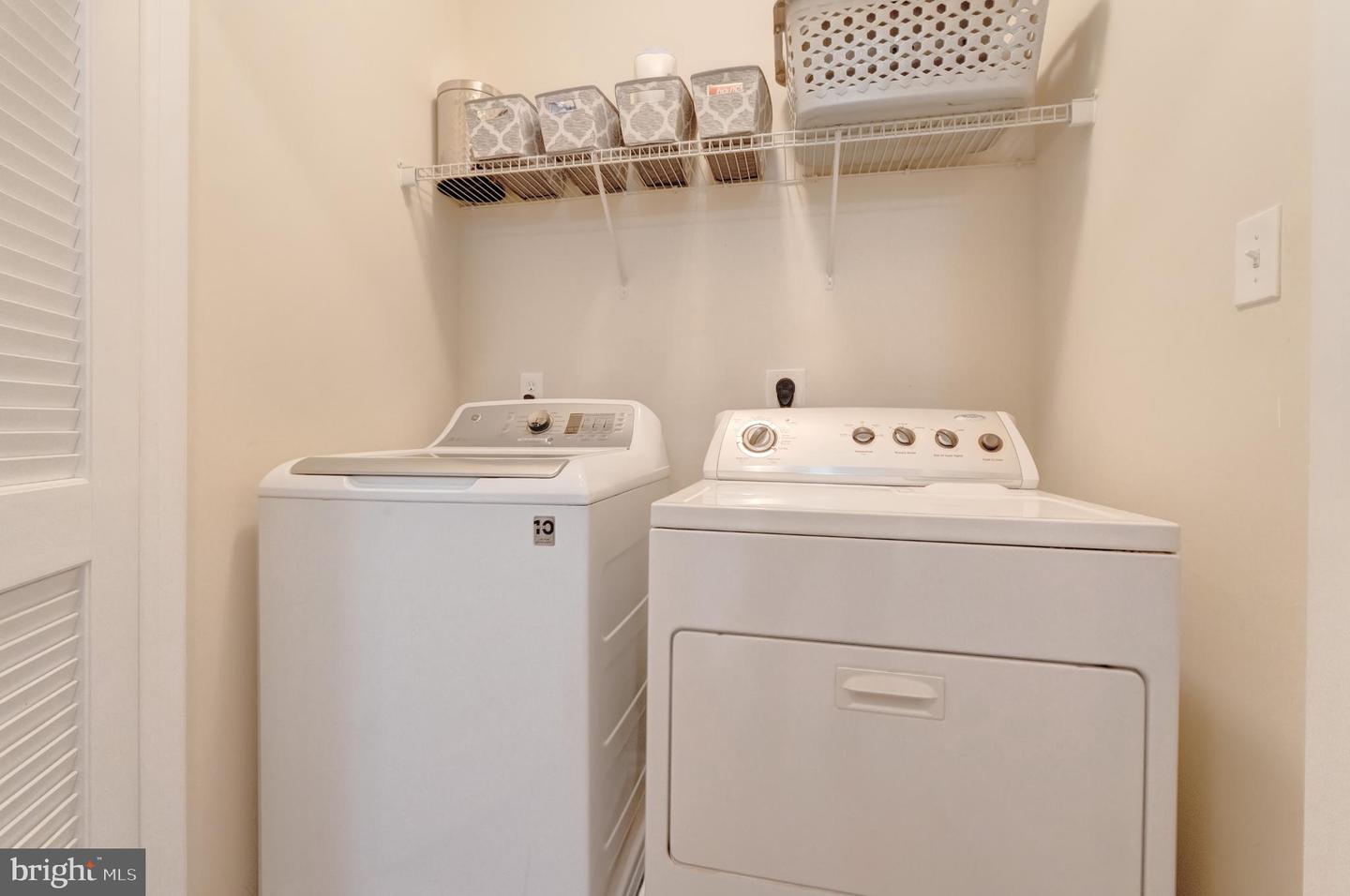 22720 FERNCREST TER, BRAMBLETON, Virginia 20148, 3 Bedrooms Bedrooms, 11 Rooms Rooms,2 BathroomsBathrooms,Residential,For sale,22720 FERNCREST TER,VALO2113360 MLS # VALO2113360