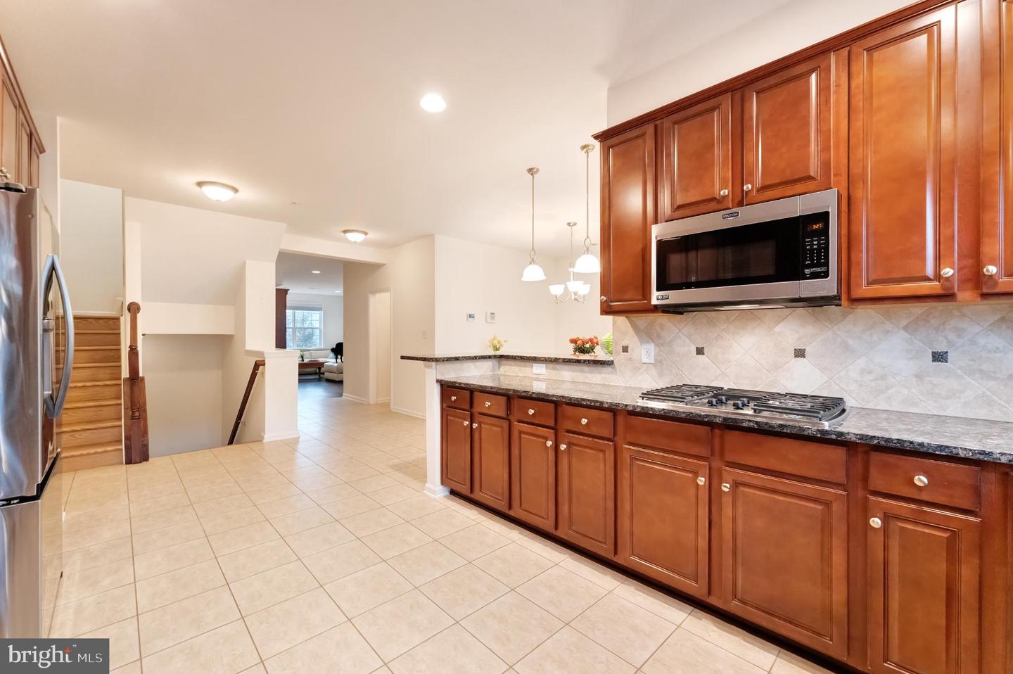 22720 FERNCREST TER, BRAMBLETON, Virginia 20148, 3 Bedrooms Bedrooms, 11 Rooms Rooms,2 BathroomsBathrooms,Residential,For sale,22720 FERNCREST TER,VALO2113360 MLS # VALO2113360