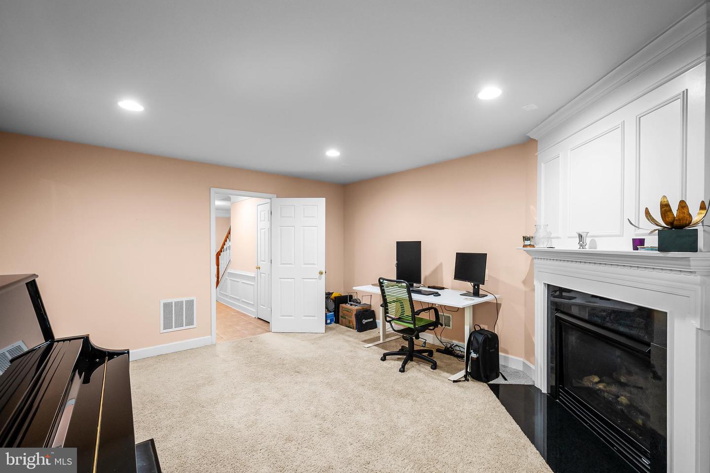 2546 TERRA COTTA CIR, HERNDON, Virginia 20171, 4 Bedrooms Bedrooms, ,3 BathroomsBathrooms,Residential,For sale,2546 TERRA COTTA CIR,VAFX2284198 MLS # VAFX2284198