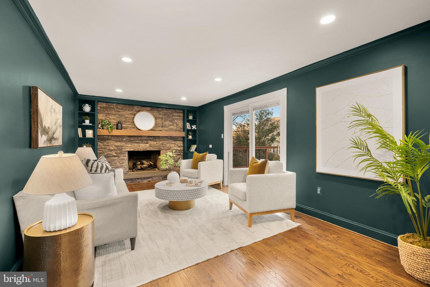 909 CANTLE LN, GREAT FALLS, Virginia 22066, 4 Bedrooms Bedrooms, ,3 BathroomsBathrooms,Residential,For sale,909 CANTLE LN,VAFX2284274 MLS # VAFX2284274