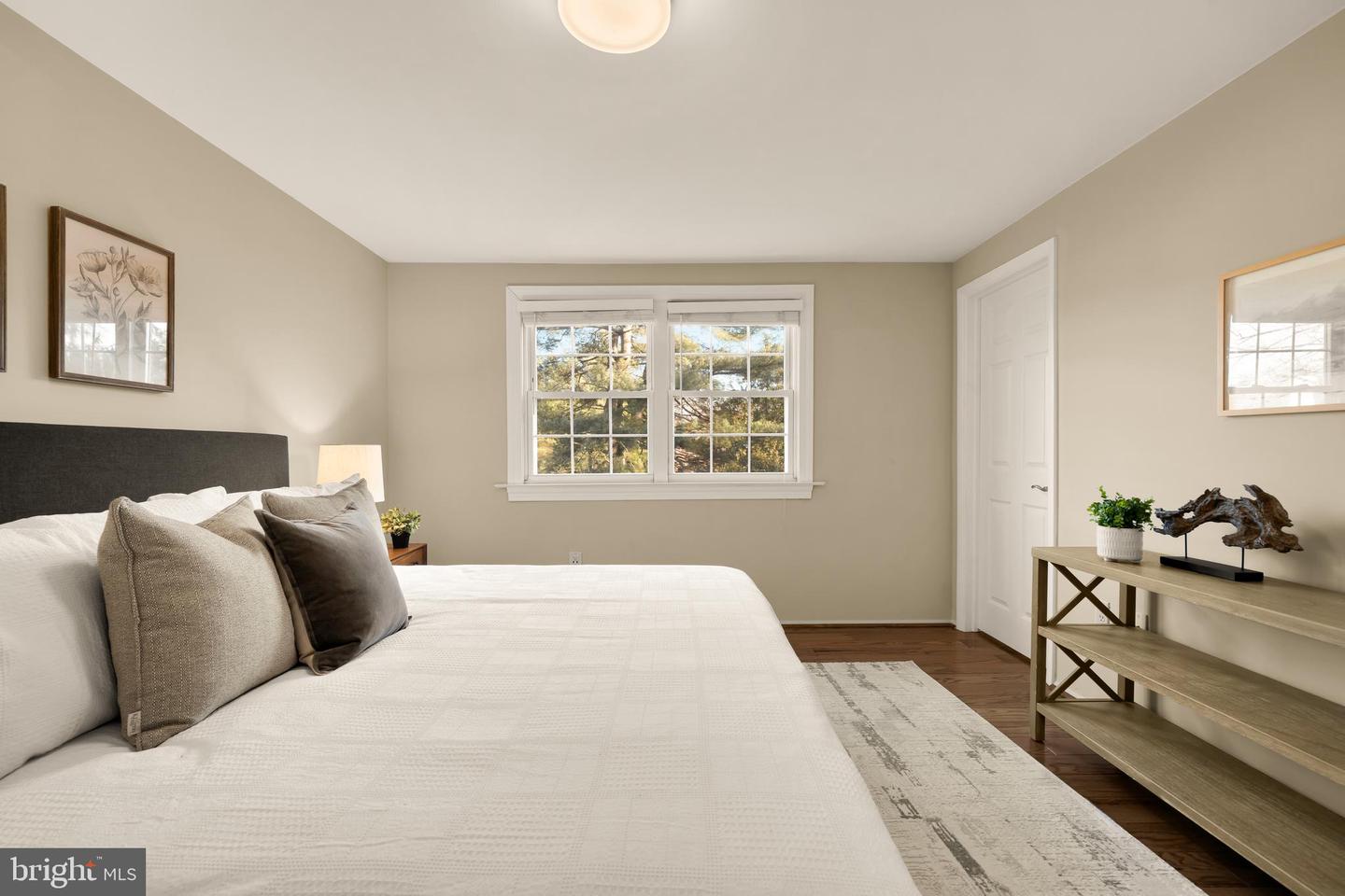 909 CANTLE LN, GREAT FALLS, Virginia 22066, 4 Bedrooms Bedrooms, ,3 BathroomsBathrooms,Residential,For sale,909 CANTLE LN,VAFX2284274 MLS # VAFX2284274