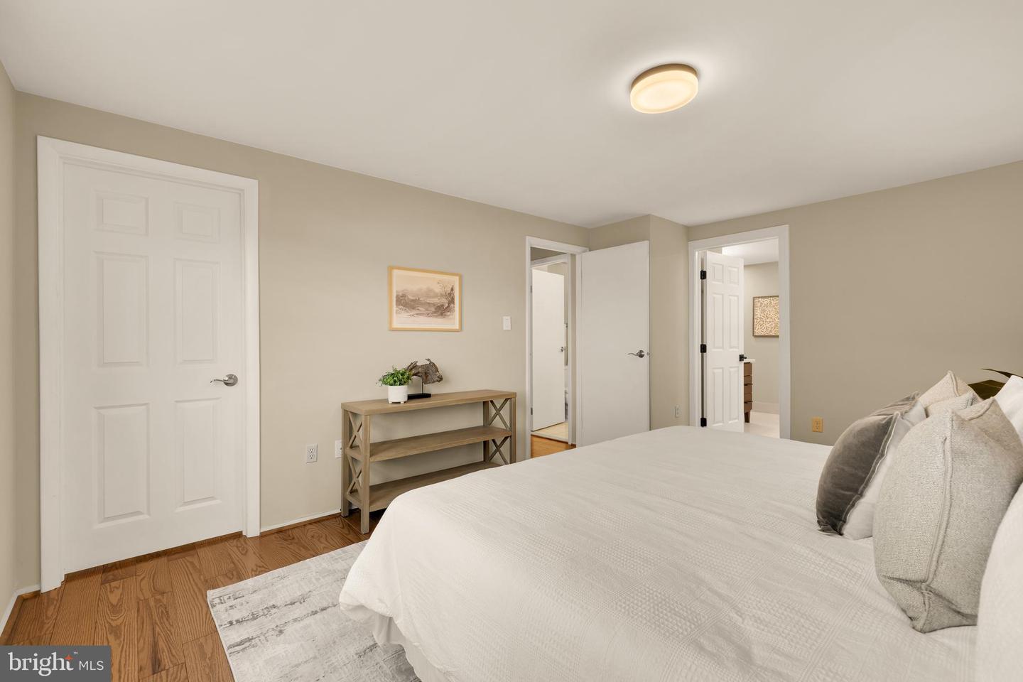 909 CANTLE LN, GREAT FALLS, Virginia 22066, 4 Bedrooms Bedrooms, ,3 BathroomsBathrooms,Residential,For sale,909 CANTLE LN,VAFX2284274 MLS # VAFX2284274