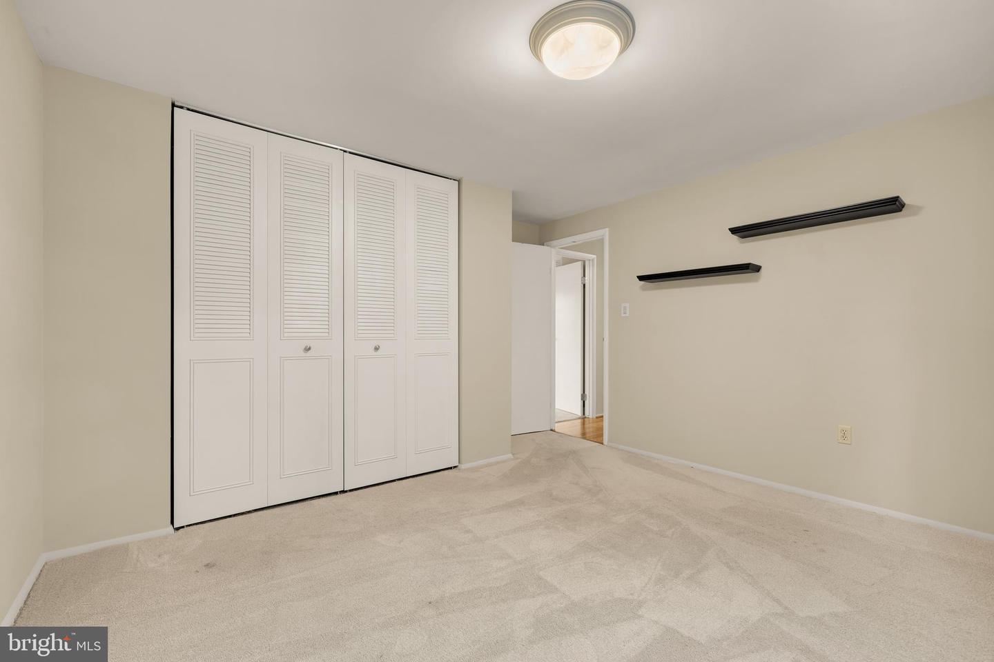 909 CANTLE LN, GREAT FALLS, Virginia 22066, 4 Bedrooms Bedrooms, ,3 BathroomsBathrooms,Residential,For sale,909 CANTLE LN,VAFX2284274 MLS # VAFX2284274