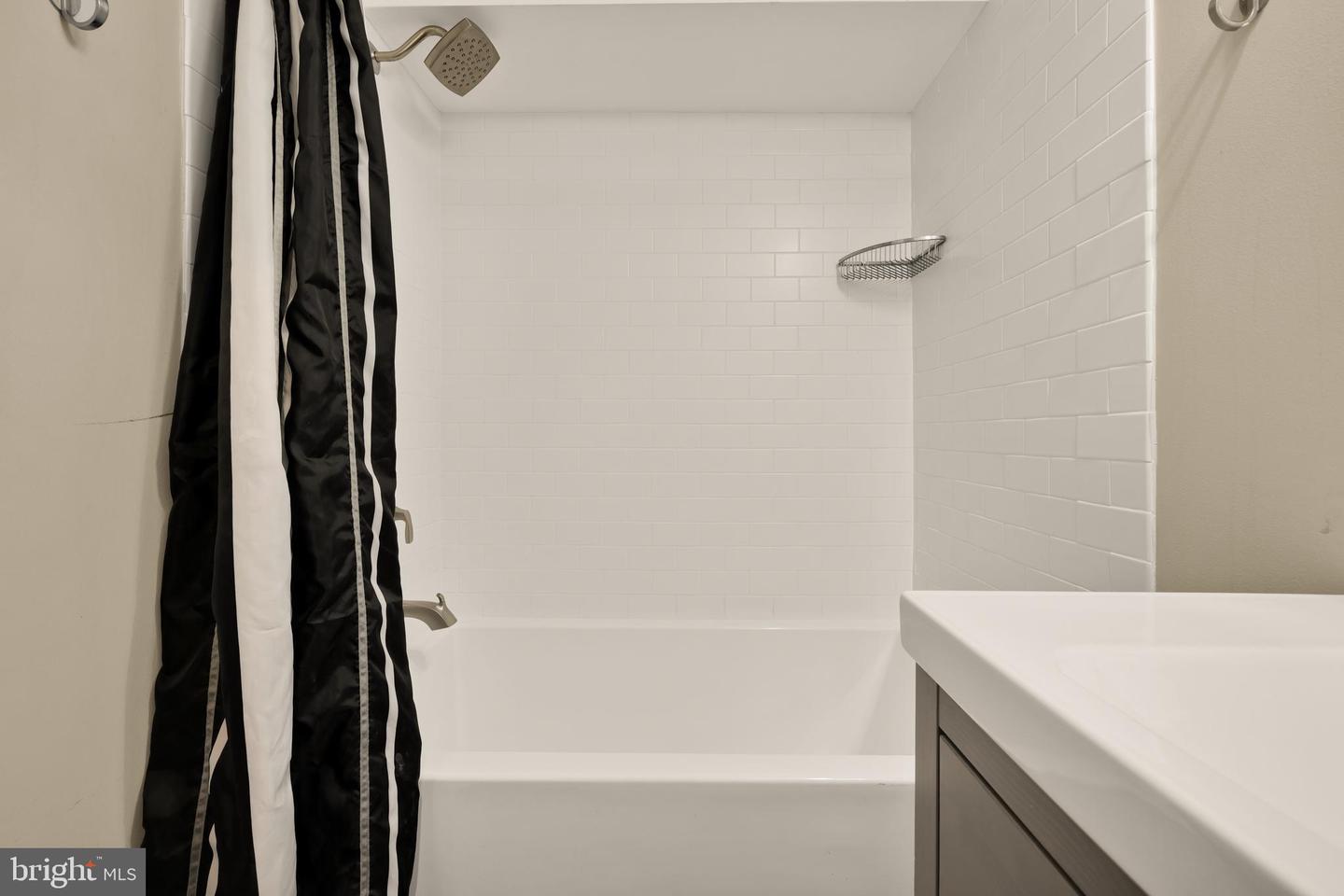 909 CANTLE LN, GREAT FALLS, Virginia 22066, 4 Bedrooms Bedrooms, ,3 BathroomsBathrooms,Residential,For sale,909 CANTLE LN,VAFX2284274 MLS # VAFX2284274