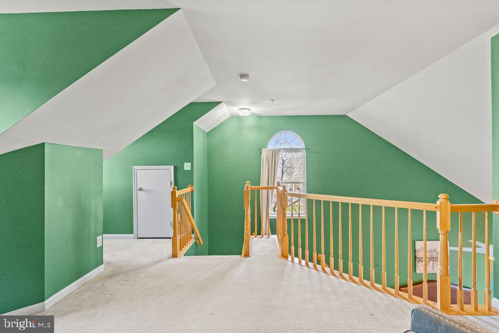 25450 UPPER CLUBHOUSE DR, CHANTILLY, Virginia 20152, 3 Bedrooms Bedrooms, ,2 BathroomsBathrooms,Residential,For sale,25450 UPPER CLUBHOUSE DR,VALO2113400 MLS # VALO2113400