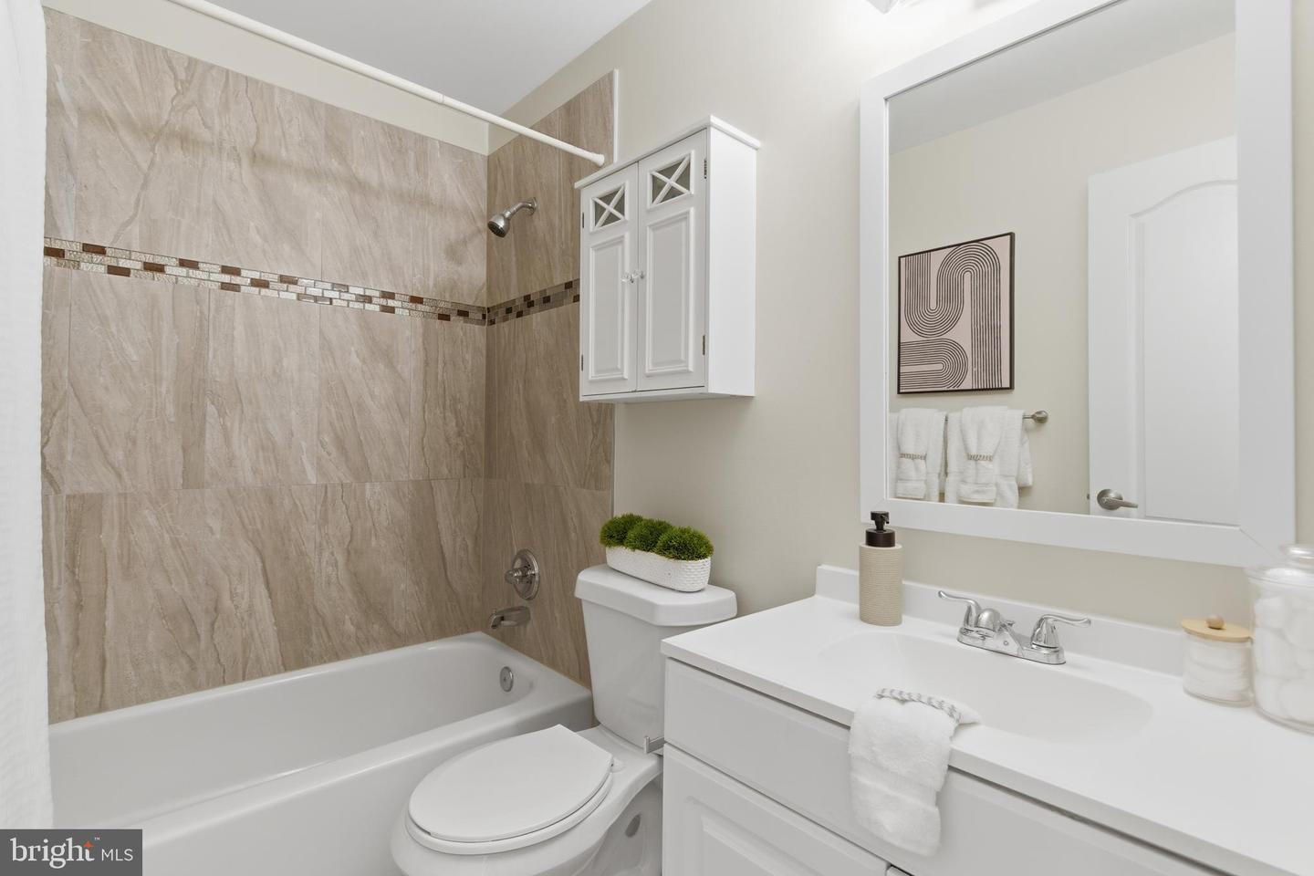 507 DAKOTA DR, HERNDON, Virginia 20170, 3 Bedrooms Bedrooms, ,2 BathroomsBathrooms,Residential,For sale,507 DAKOTA DR,VAFX2284302 MLS # VAFX2284302