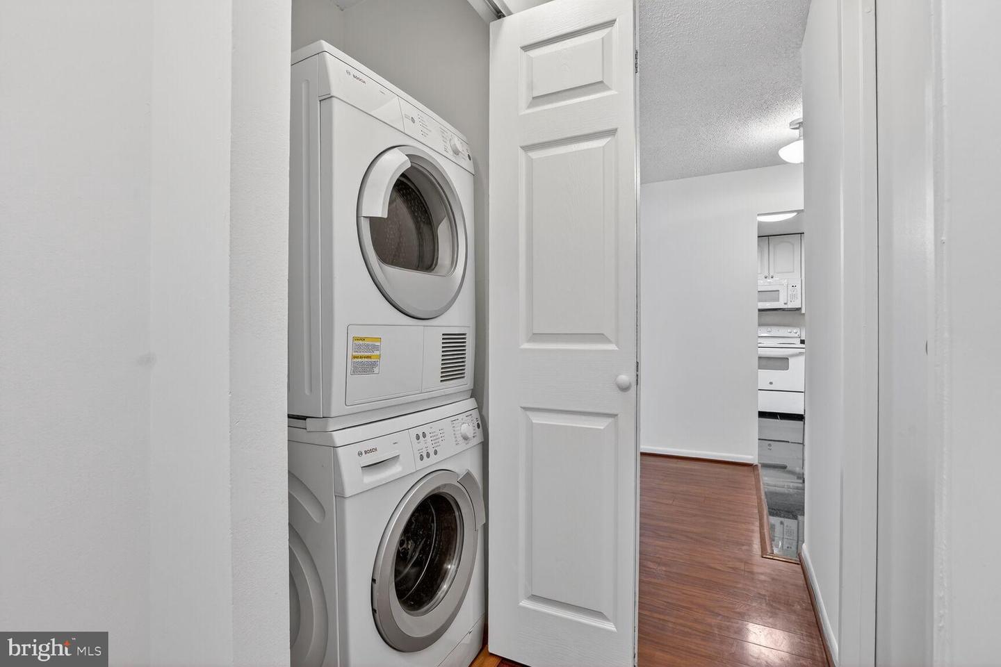 200 N PICKETT ST N #1513, ALEXANDRIA, Virginia 22304, 2 Bedrooms Bedrooms, 8 Rooms Rooms,2 BathroomsBathrooms,Residential,For sale,200 N PICKETT ST N #1513,VAAX2052864 MLS # VAAX2052864